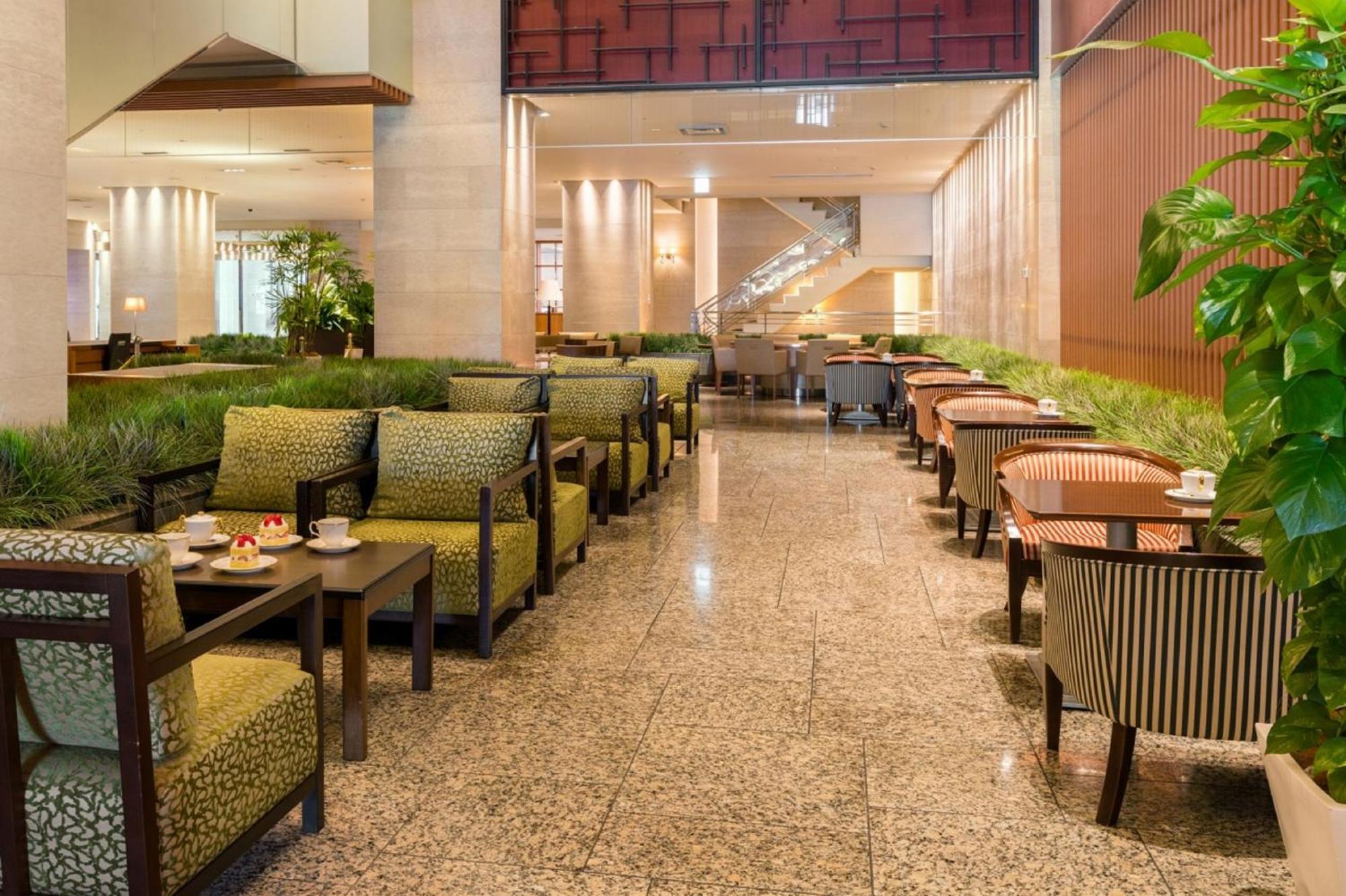 Hotel Associa Shizuoka Luaran gambar The lobby lounge