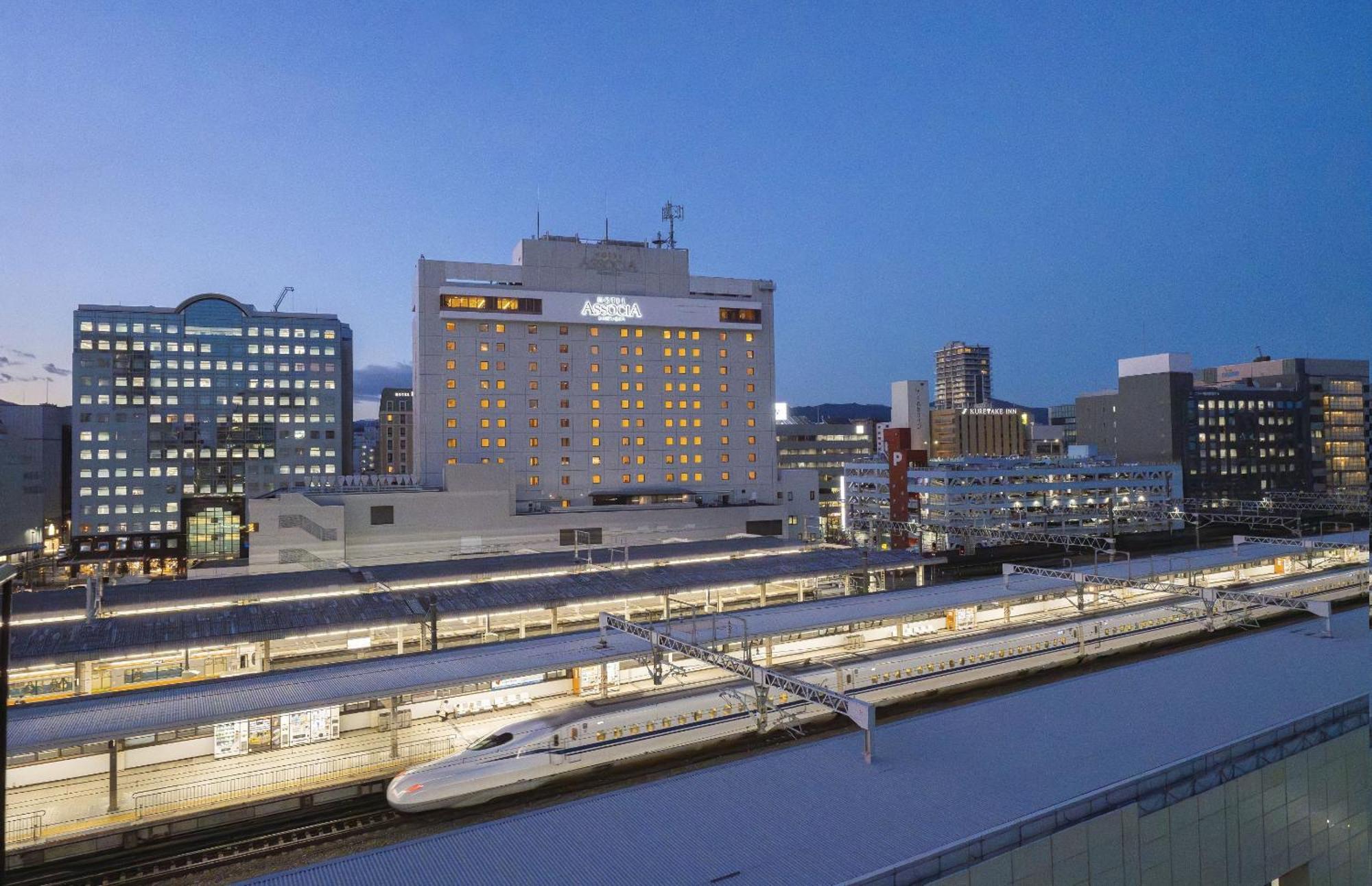 Hotel Associa Shizuoka Luaran gambar Shinkansen platforms
